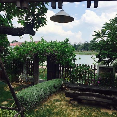 Huaymuang Apartment Ubon Ratchathani Εξωτερικό φωτογραφία